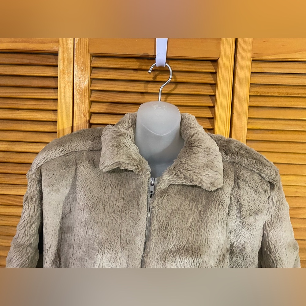 Vintage Carole Little • Javurek Furs: Rabbit Fur Jacket🐇 - Picture 8 of 12